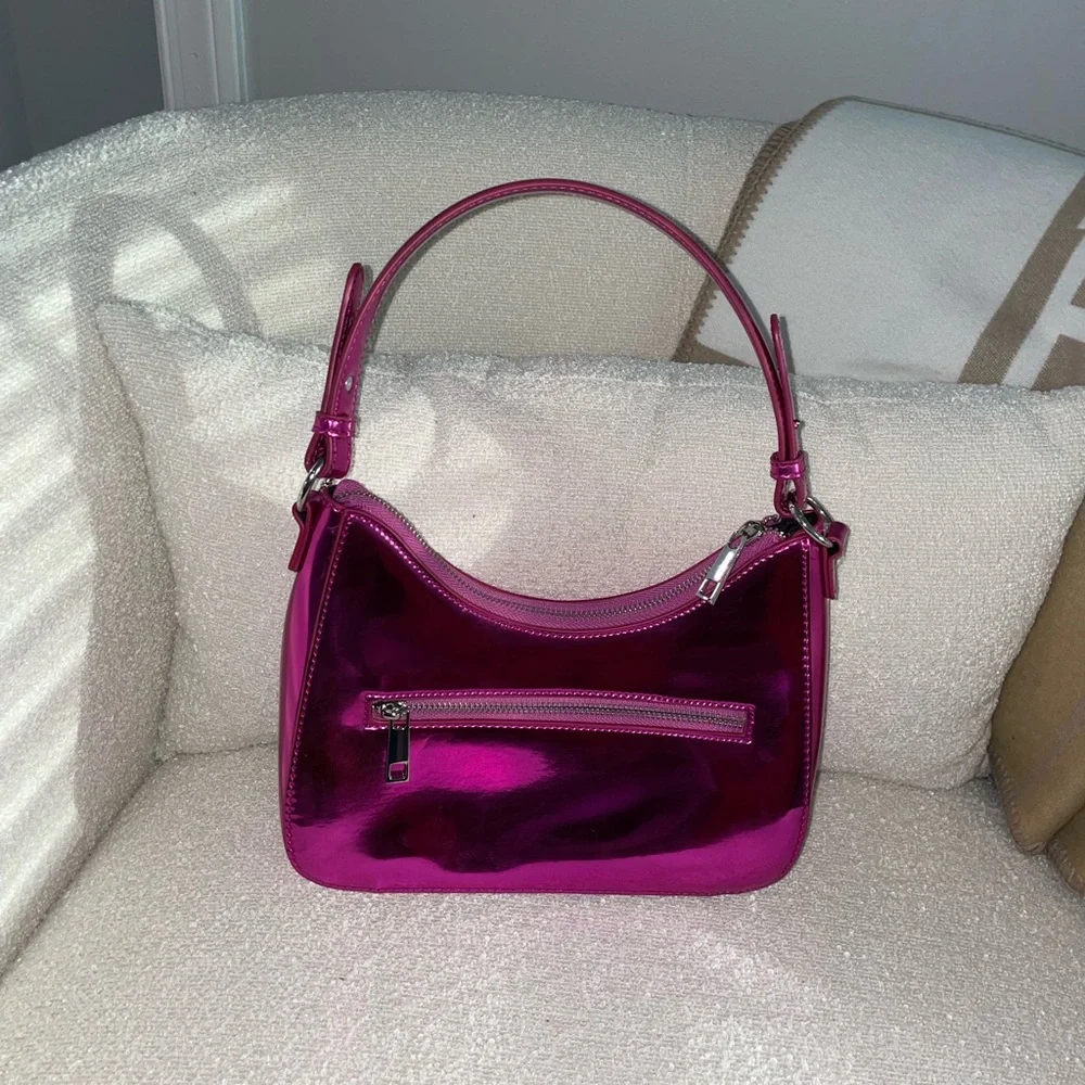 8 Other Reasons It Girl Shoulder Bag in Metallic Pink - Picture 2 of 15